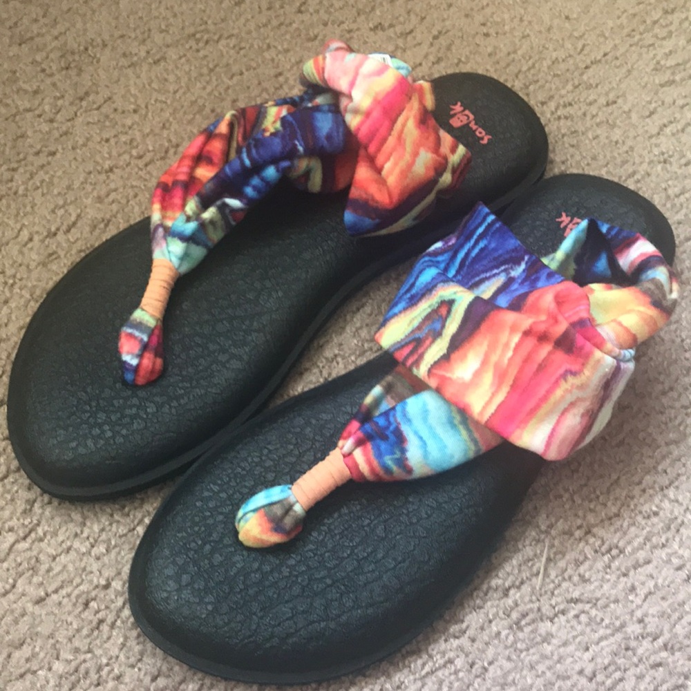 Sanuk sandals